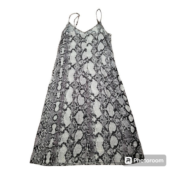 đź’•Express snake print slip dress - Picture 2 of 5